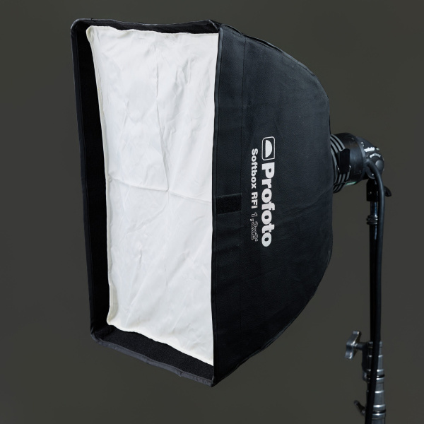 Profoto RFi 1.3x2ft Softbox