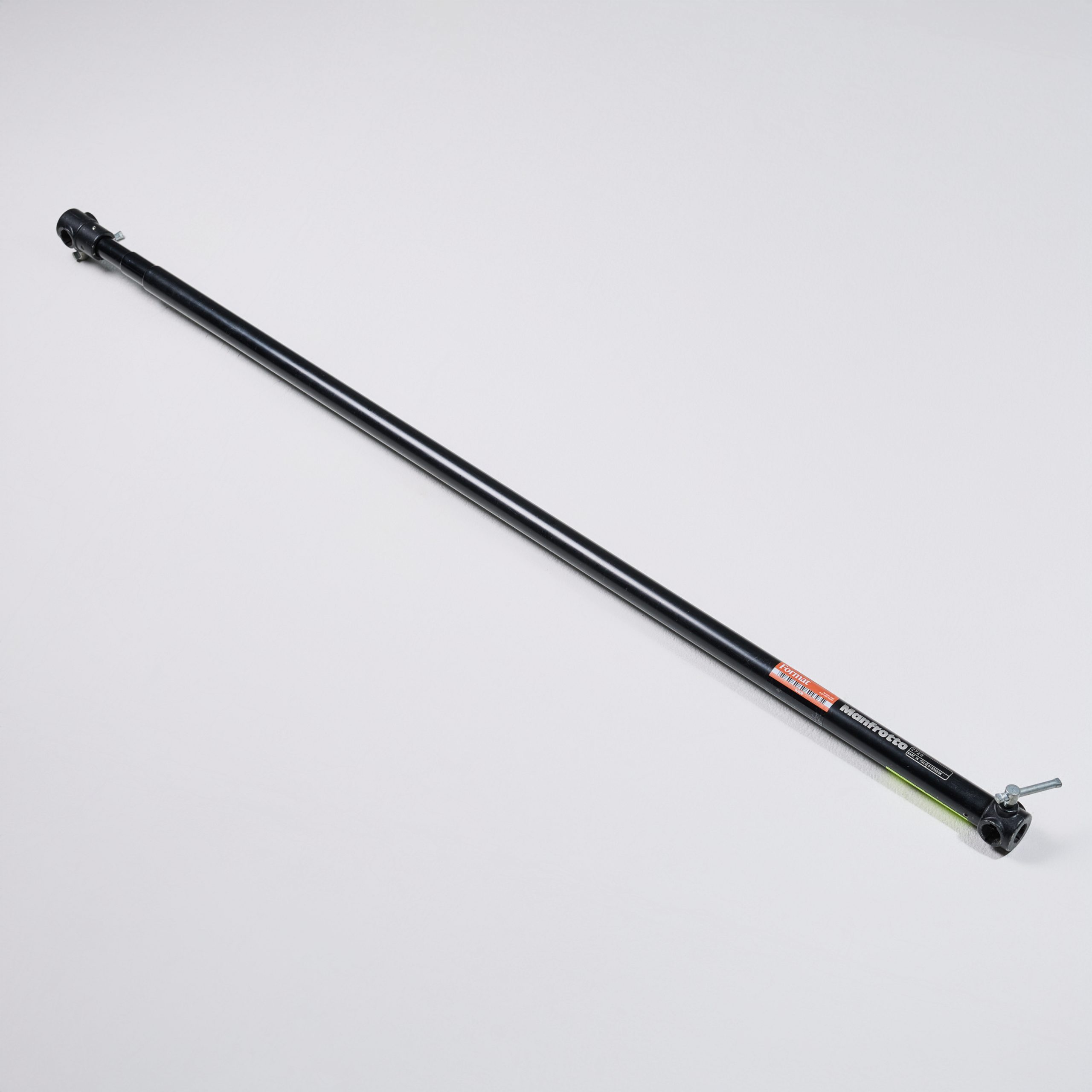 Manfrotto 272B Backdrop Crossbar - Image 1