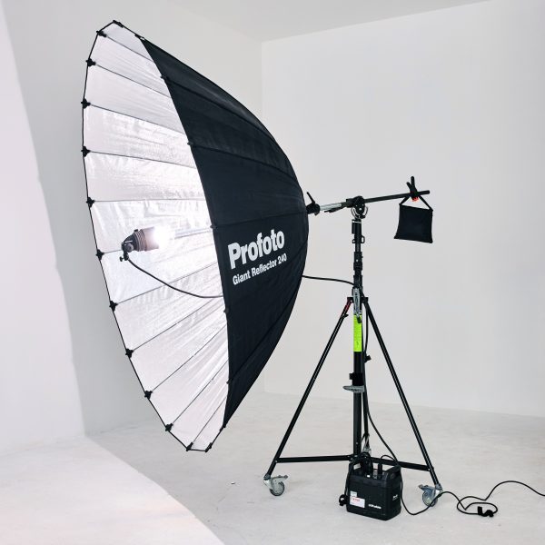 Profoto Giant Reflector 240
